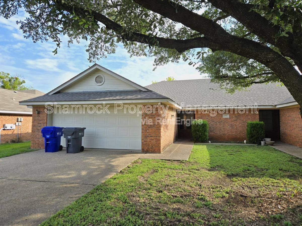 Townhouse for rent at 10161 Valencia Dr, Waco, TX 76708