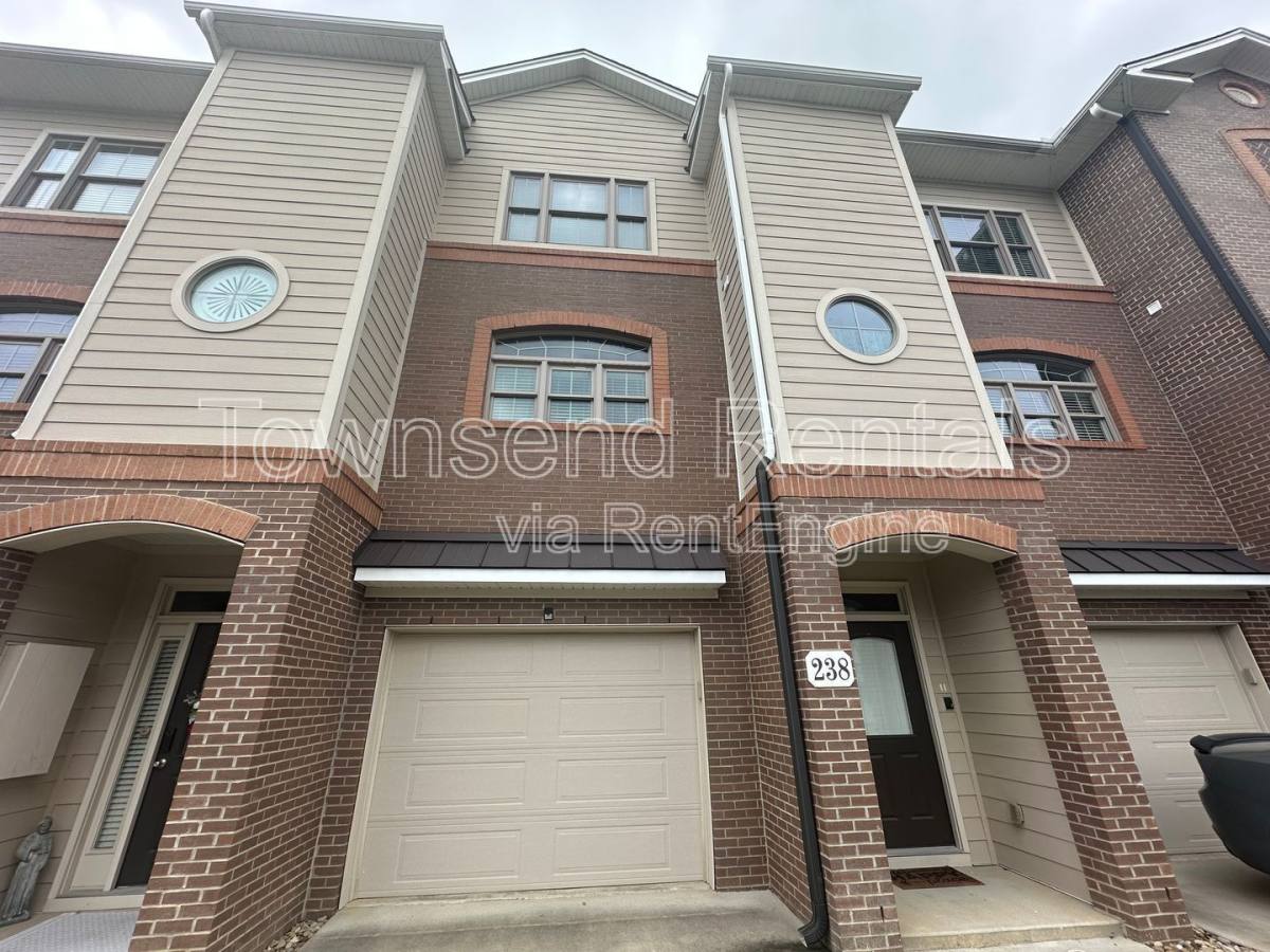 Apartment for rent at 238 Hugh Shelton Loop #31, Fayetteville, NC 28301