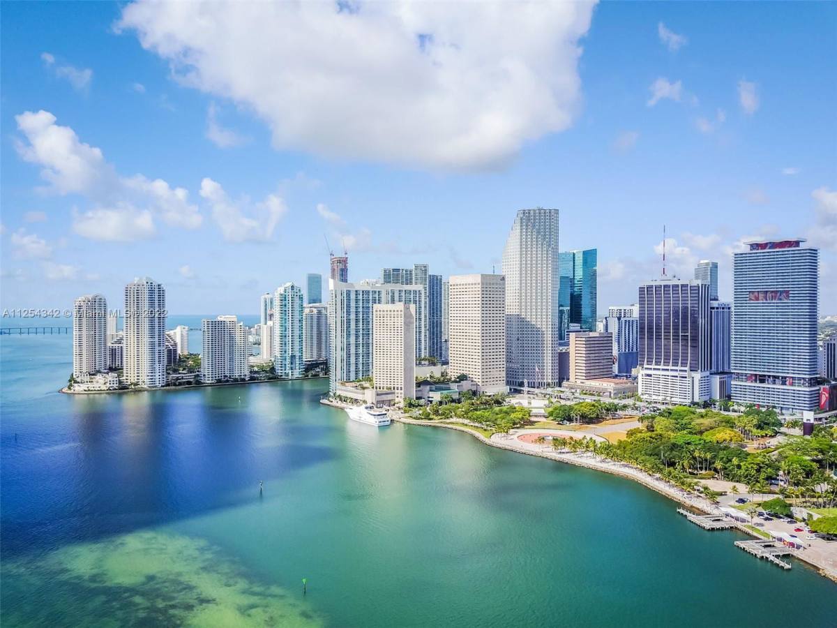 Apartment for rent at 133 NE 2nd Ave, Miami, FL 33132