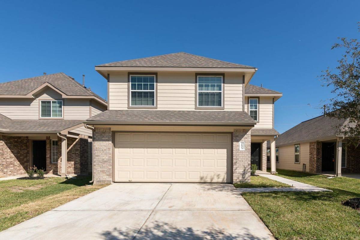 House for rent at 2605 Lina Dr, Conroe, TX 77301
