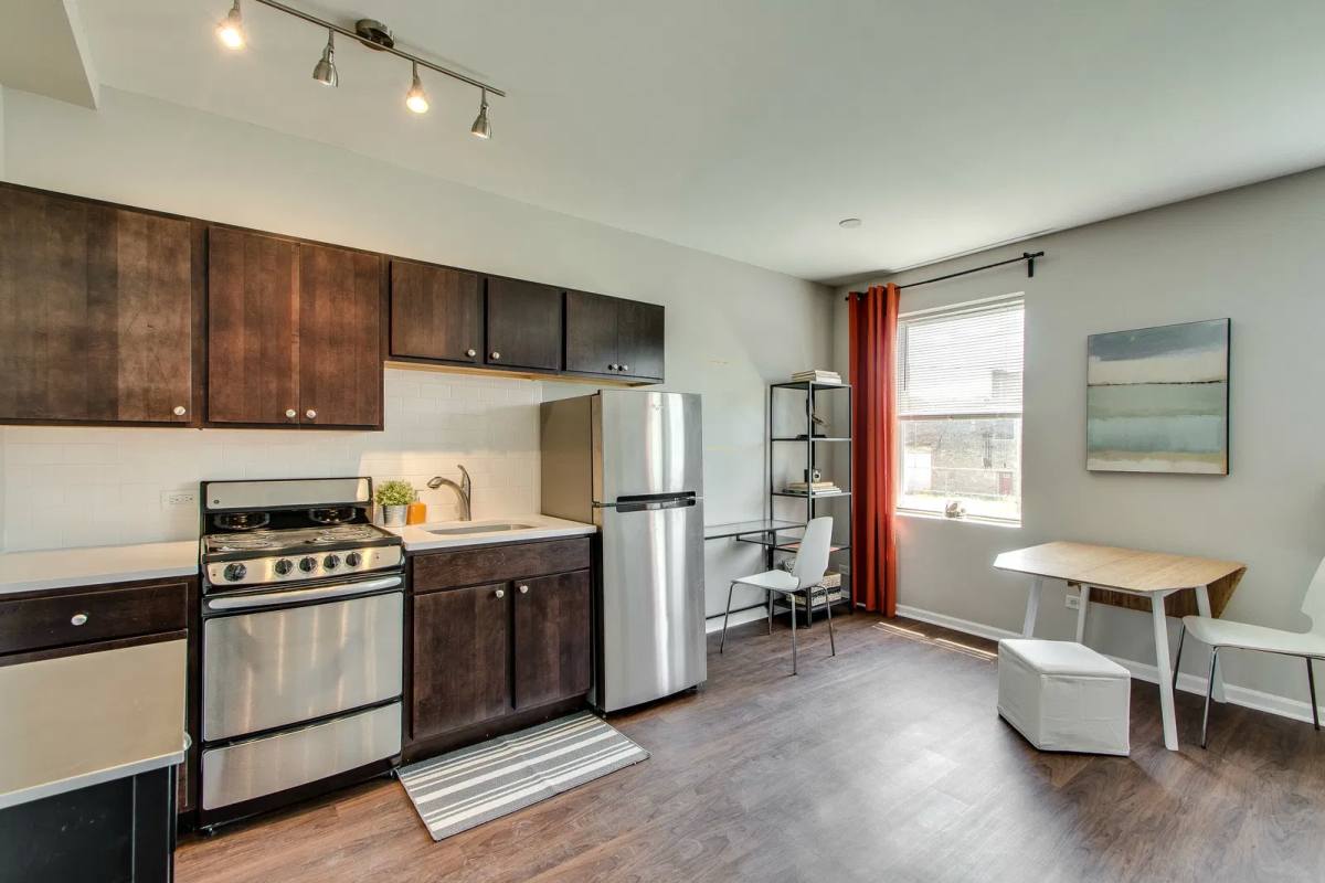Apartment for rent at 1627 N Humboldt Blvd #117, Chicago, IL 60647