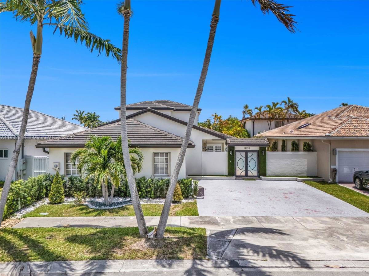 House for rent at 14793 NW 87th Place, Hialeah, FL 33018