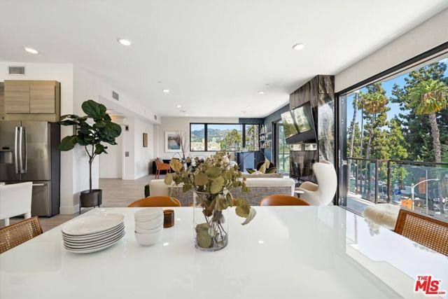 House for rent at 137 N Doheny Dr #3, Los Angeles, CA 90048