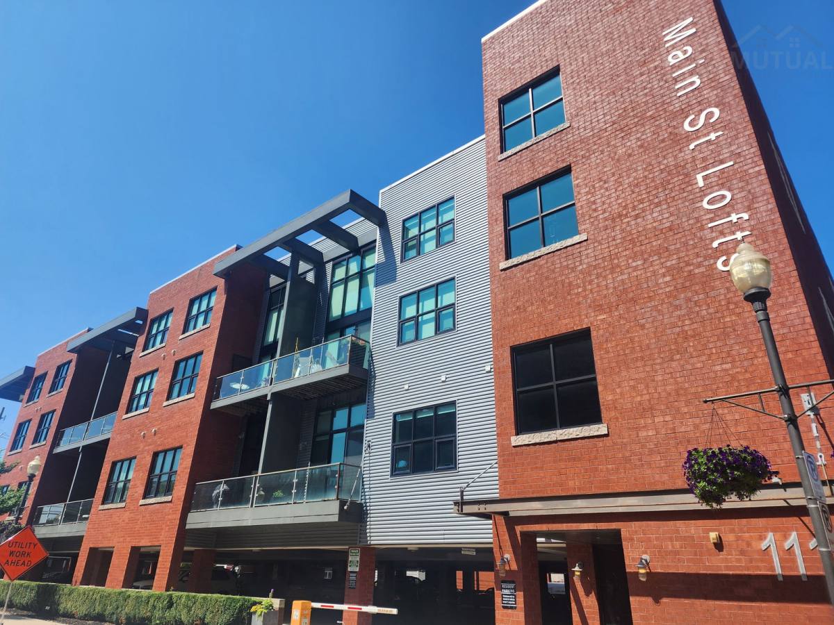 Condo for rent at 111 N Main St #201, Royal Oak, MI 48067