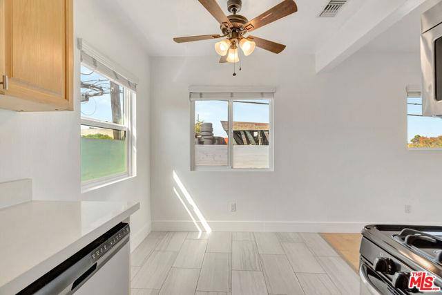 House for rent at 119 Paloma Ave #M, Venice, CA 90291