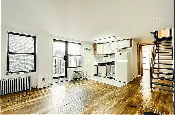Apartment for rent at 29 7th Ave S, New York, NY 10014