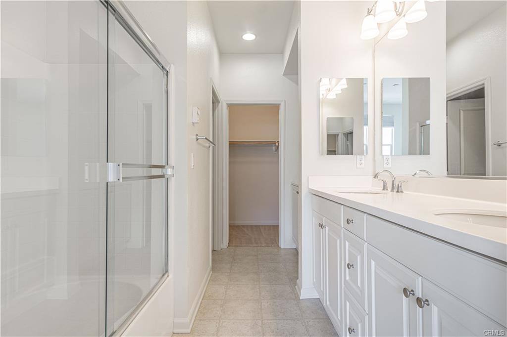 Townhouse for rent at 5439 Strand #102, Hawthorne, CA 90250