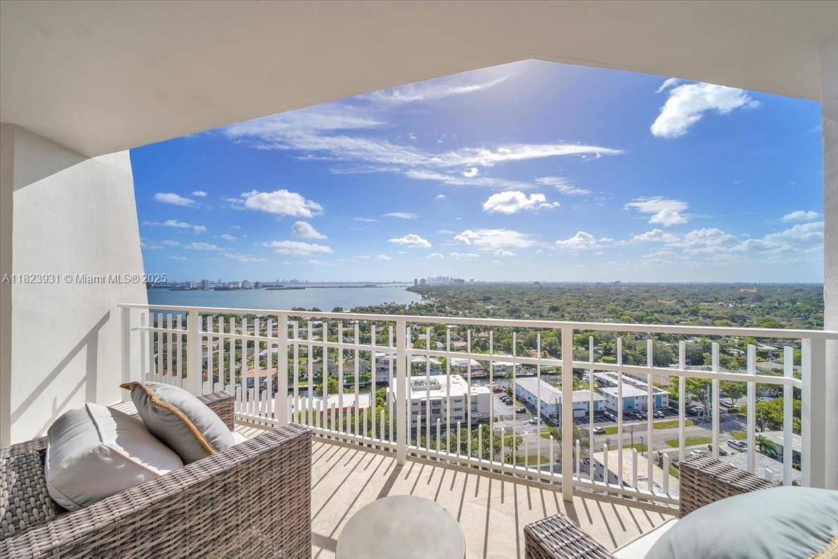 House for rent at 2000 Towerside Terrace #TS4, Miami, FL 33138