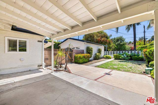 House for rent at 4509 Canoga Dr, Woodland Hills, CA 91364