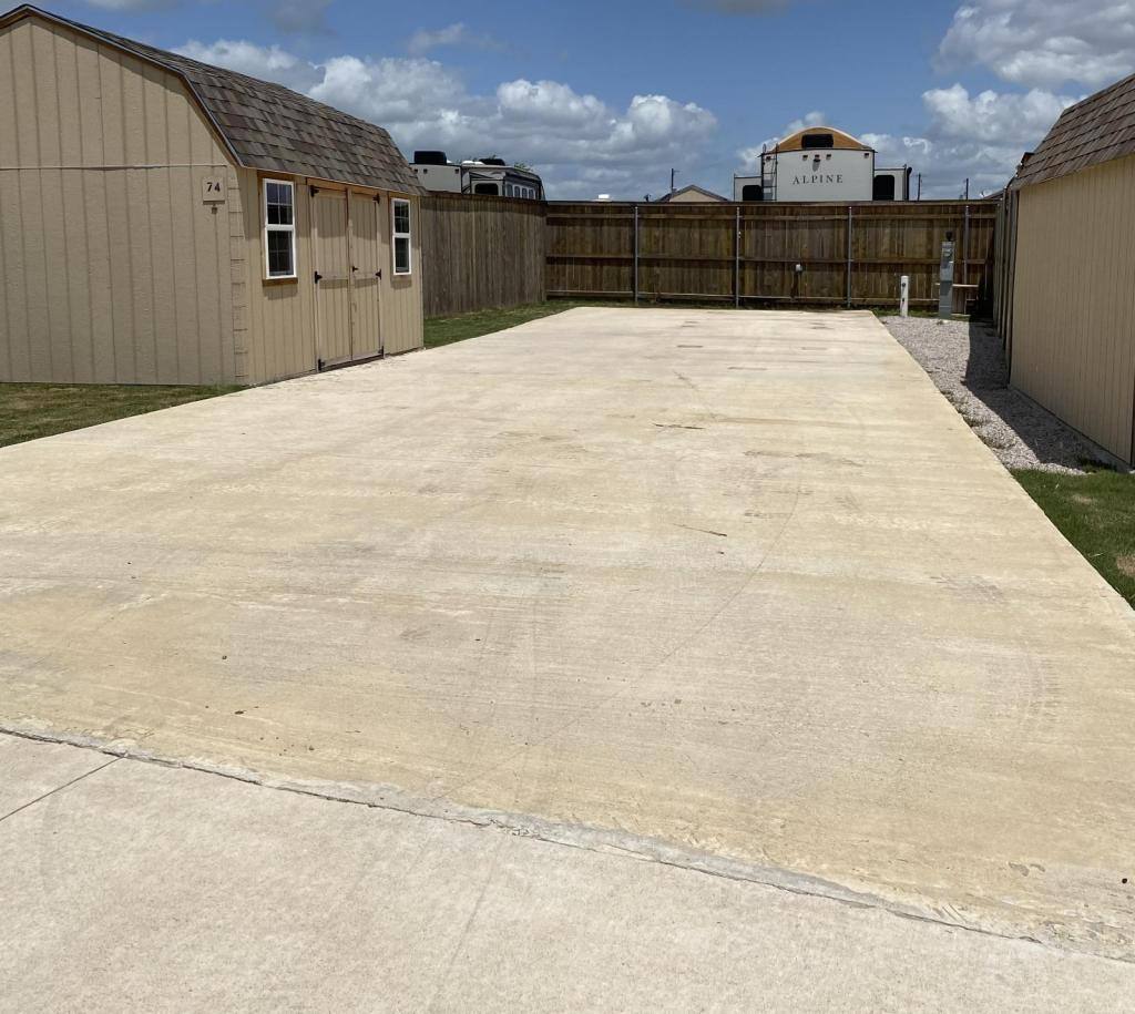 House for rent at 890 US-Highway 183, Florence, TX 76527