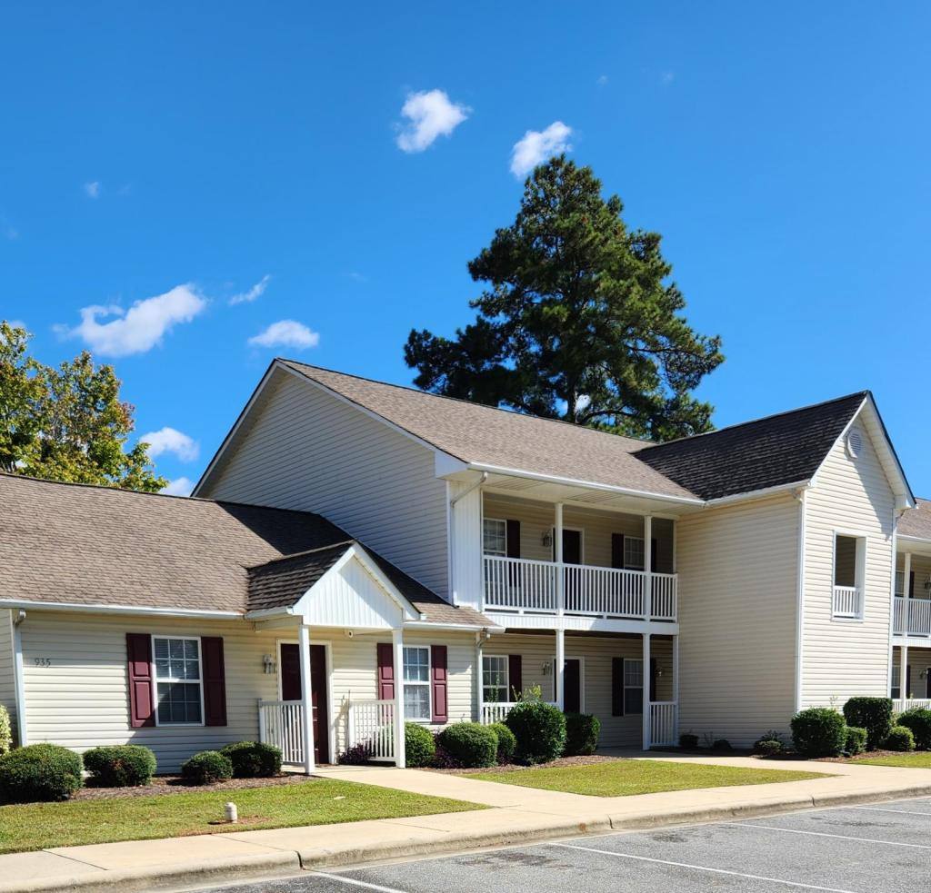 Apartment for rent at 945 Spring Forest Rd #4, Greenville, NC 27834