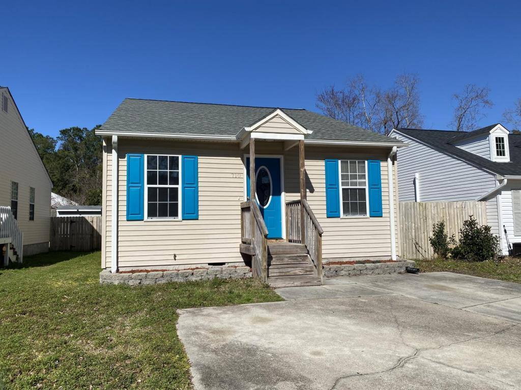 Apartment for rent at 710 Varsity Dr, Wilmington, NC 28403