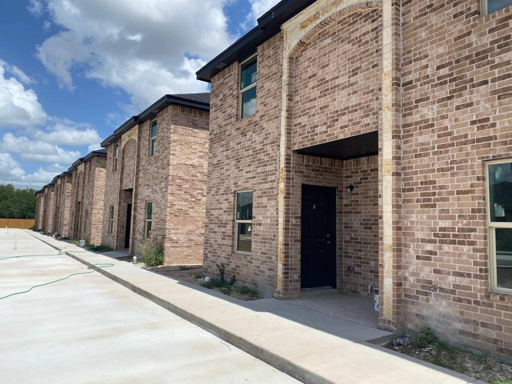 Townhouse for rent at 1105 W Kennedy St #1, Pharr, TX 78577