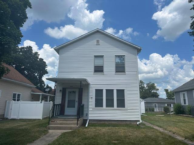 House for rent at 1404 W Jackson St, Ottawa, IL 61350