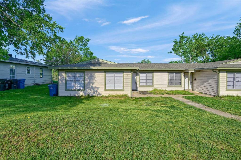 House for rent at 31 Macarthur Dr #A, Denison, TX 75020