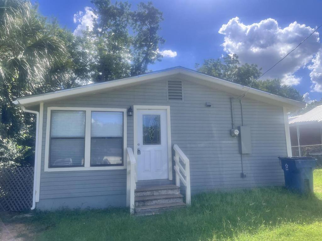 House for rent at 314 Williams St, Elgin, TX 78621