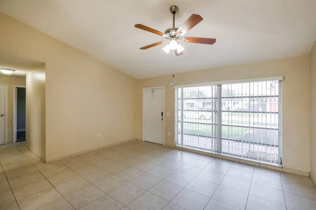 House for rent at 350 NW 99th Way #1, Hollywood, FL 33024