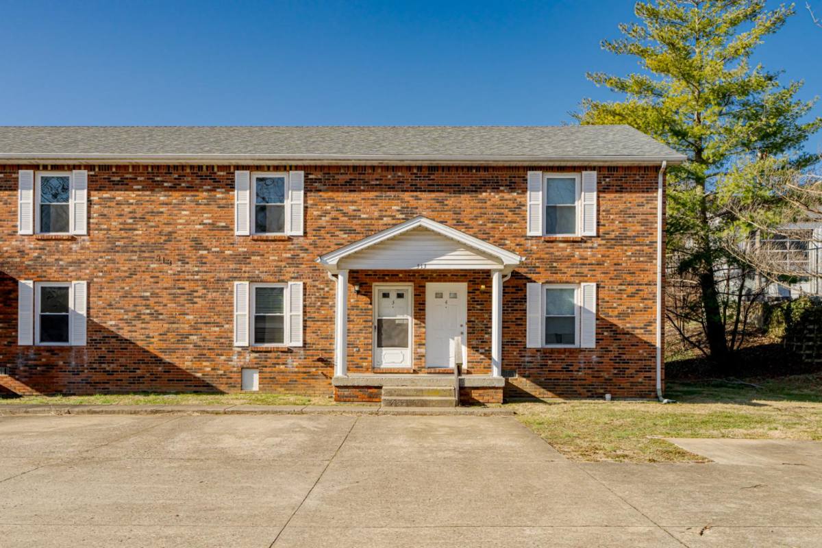 Townhouse for rent at 313 Berkley Court - 1 #313, Radcliff, KY 40160