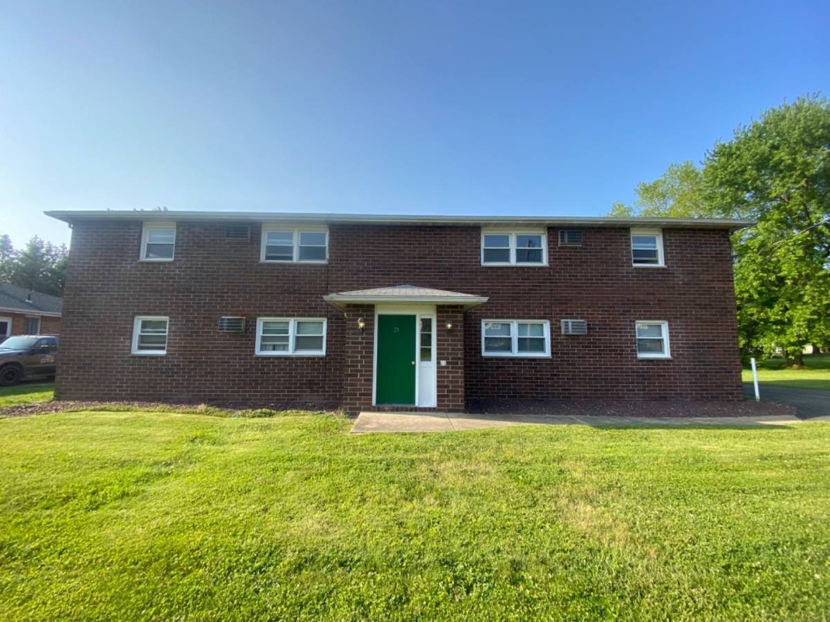 Apartment for rent at 31 Sandy Court #3, New Middletown, OH 44442