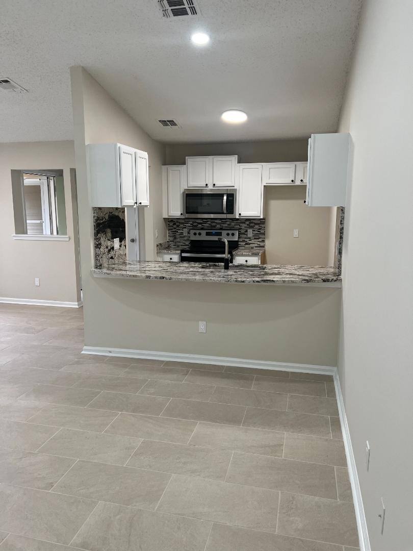 Townhouse for rent at 3580 Rain Forest Dr W, Jacksonville, FL 32277