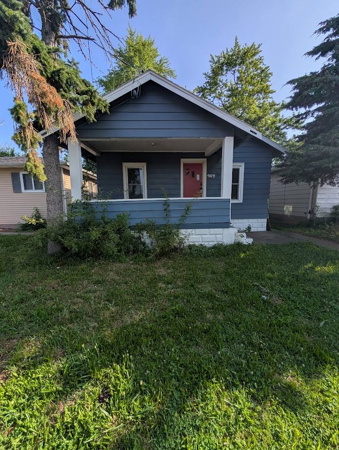 House for rent at 409 E Embert Place, Peoria, IL 61603