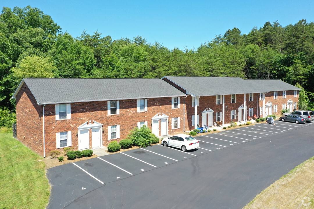Townhouse for rent at Morgan Place, 6901 Morgan Place Dr, Clemmons, NC 27012