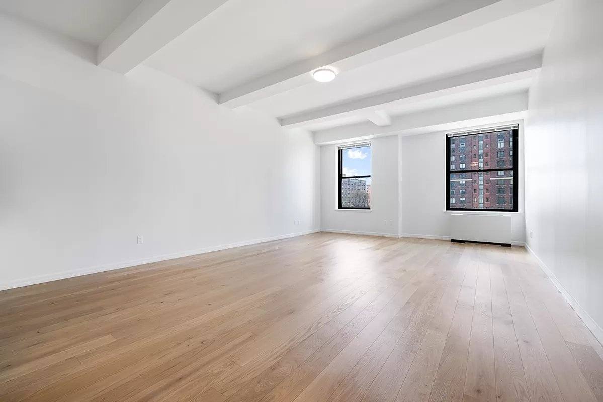 Apartment for rent at 33 Rector St #14F, New York, NY 10006