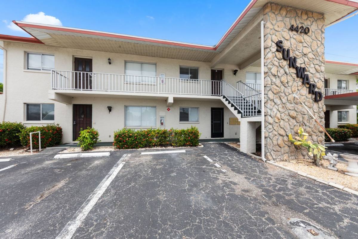 Condo for rent at 4420 Santa Barbara Blvd, Cape Coral, FL 33914