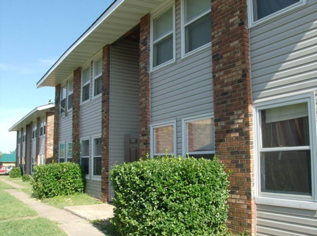 Apartment for rent at 904 Connecticut, Joplin, MO 64801