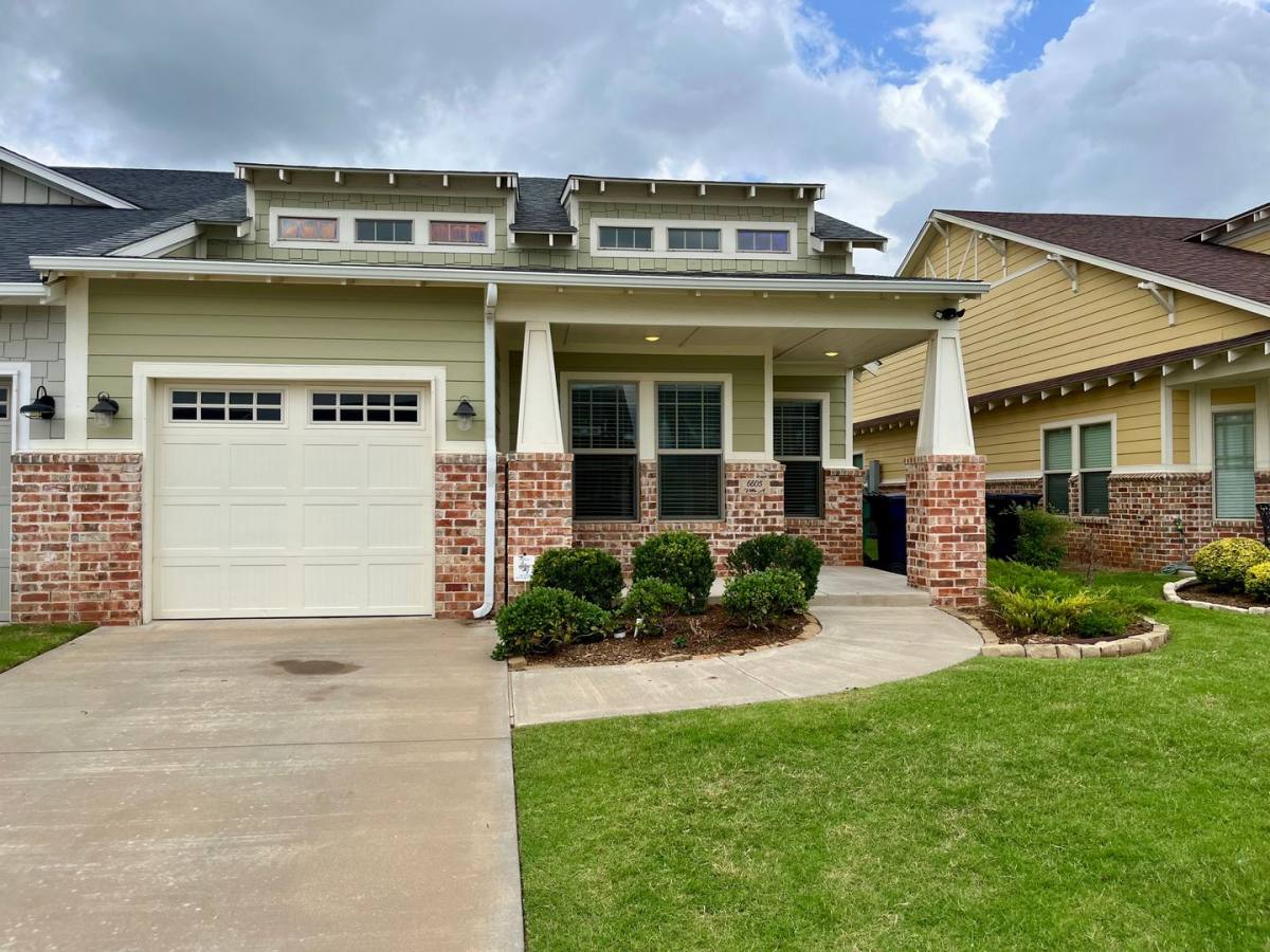 House for rent at 6605 Bent Wood Villas Dr, Oklahoma City, OK 73169