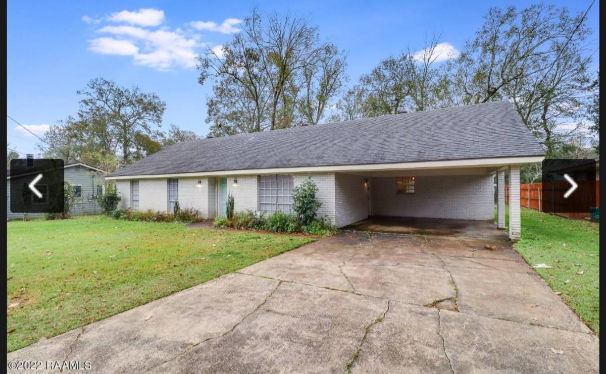 House for rent at 216 S Demanade Blvd, Lafayette, LA 70503