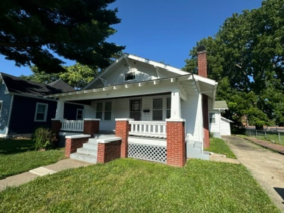 House for rent at 1315 N Robberson Ave, Springfield, MO 65802