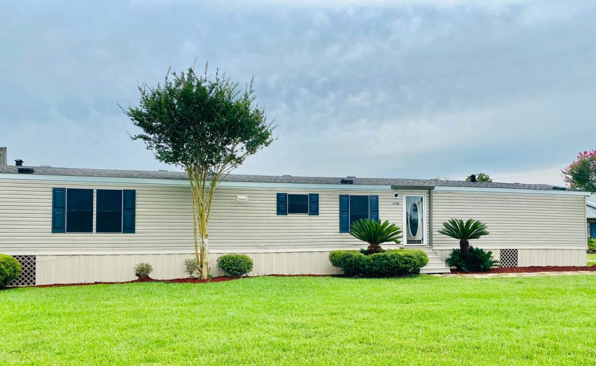 House for rent at 1299-B Sawmill Highway, Breaux Bridge, LA 70517