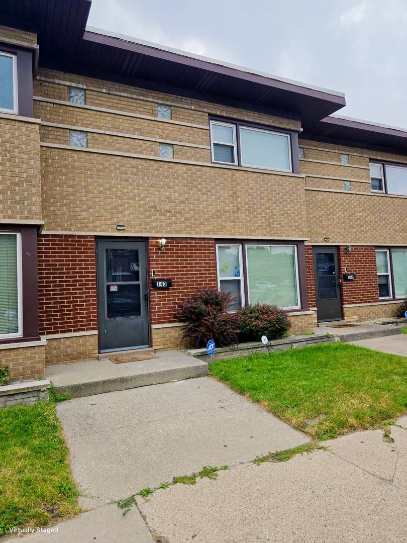 Apartment for rent at 143-147 157th St, Calumet City, IL 60409