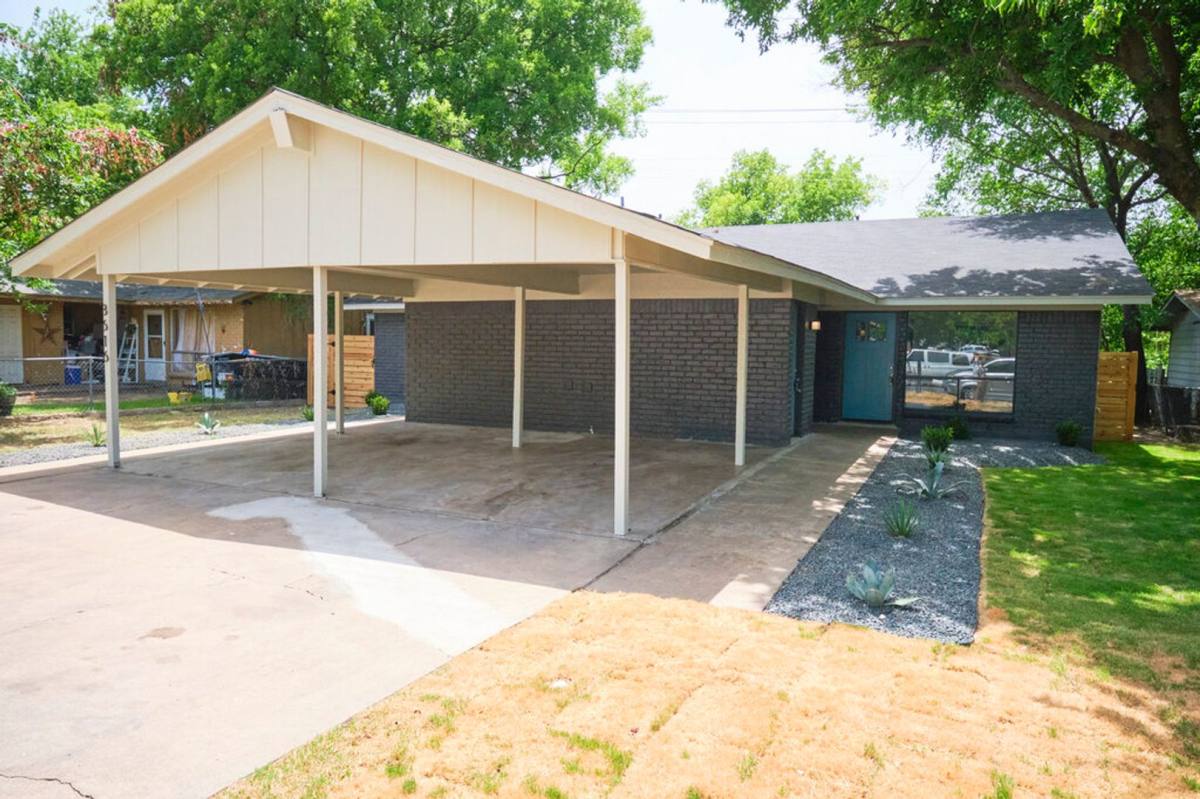 Apartment for rent at 8616 Fireside Dr, Austin, TX 78757
