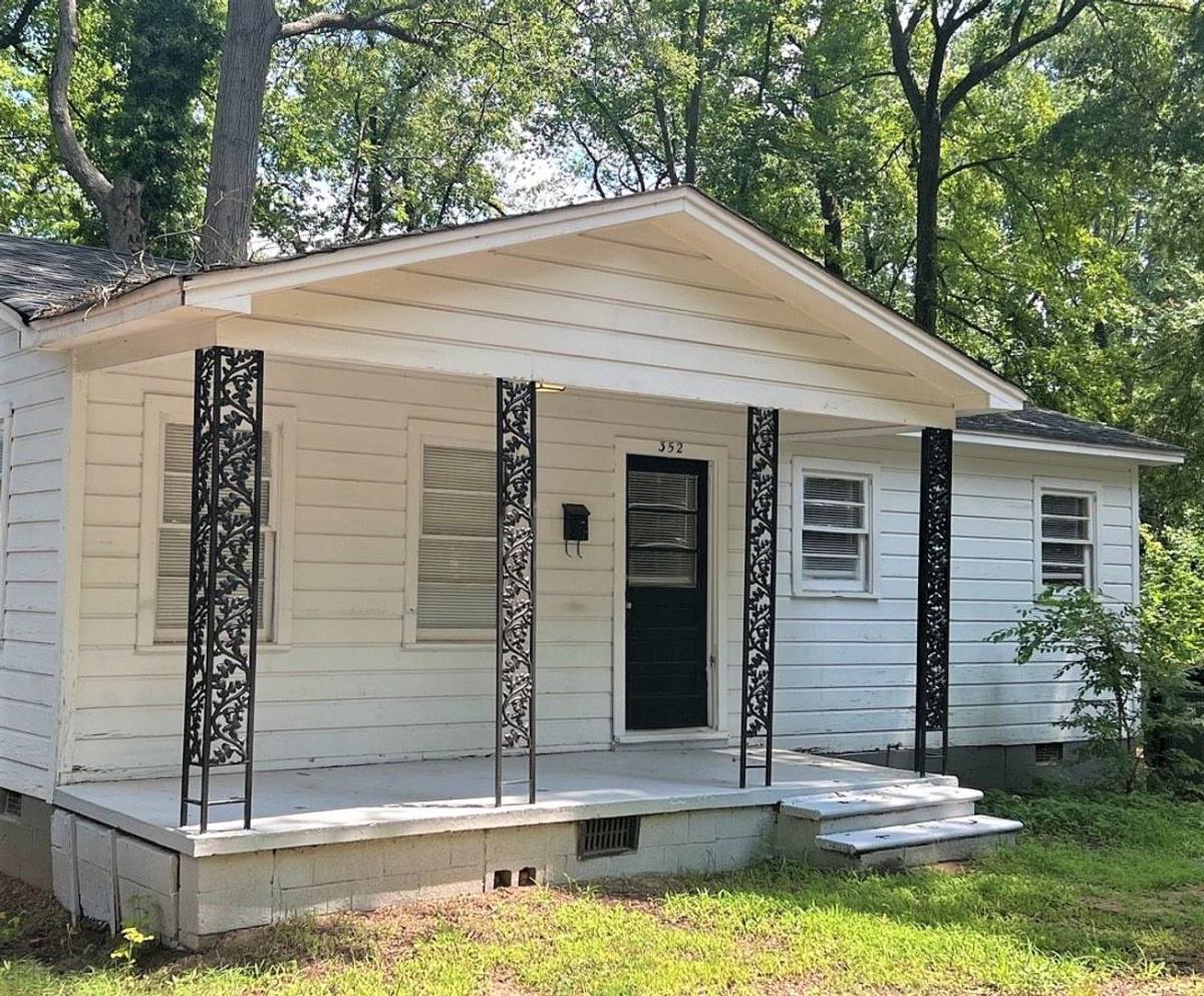 House for rent at 352 Scoggins St, Rock Hill, SC 29730