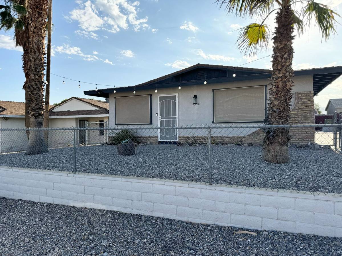 House for rent at 1390 Verde Dr, Bullhead City, AZ 86442