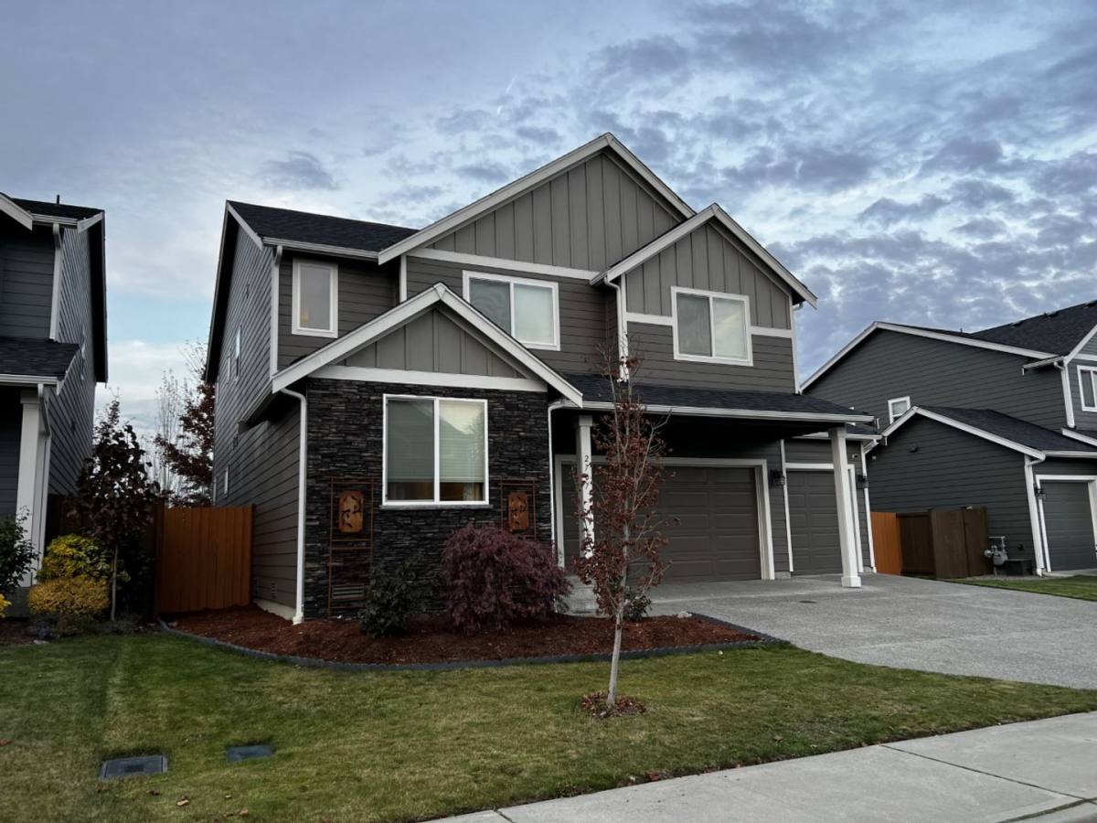 House for rent at 2707 179th St E, Tacoma, WA 98445