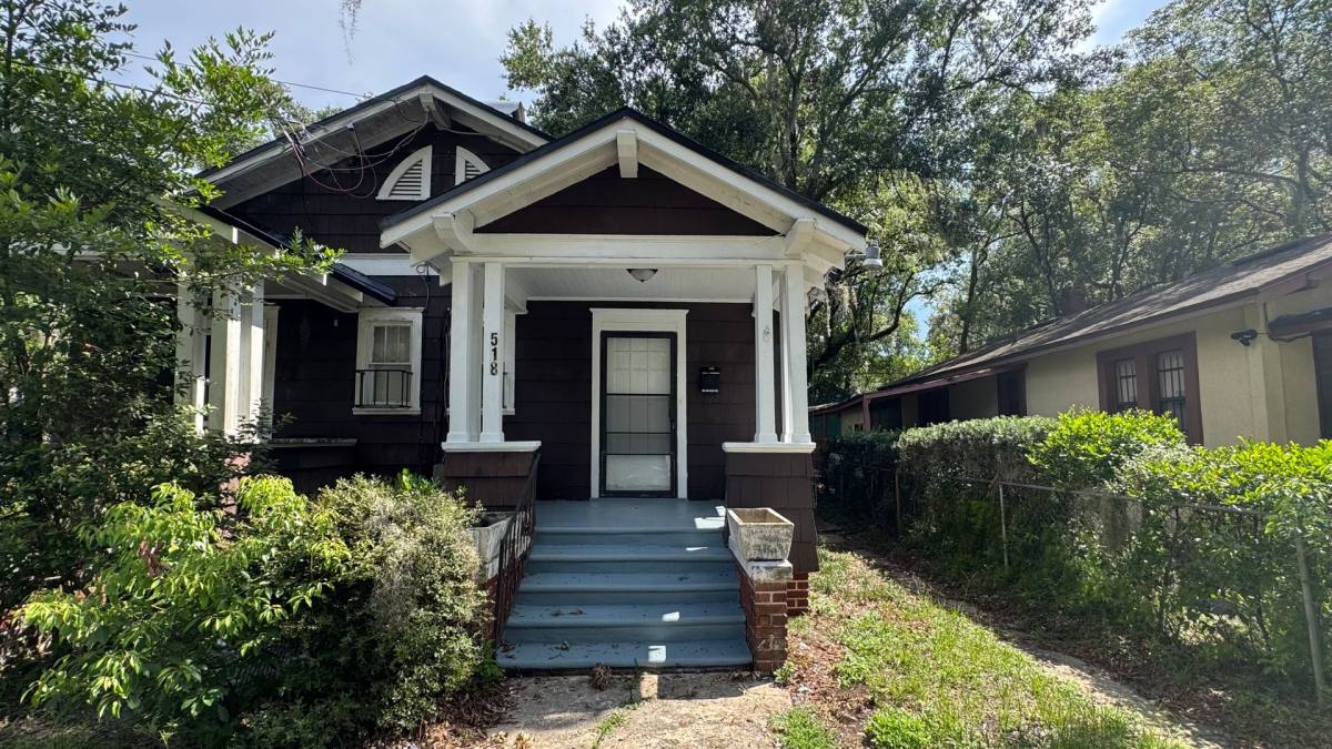 Apartment for rent at 516 518 Linwood Ave, Jacksonville, FL 32206
