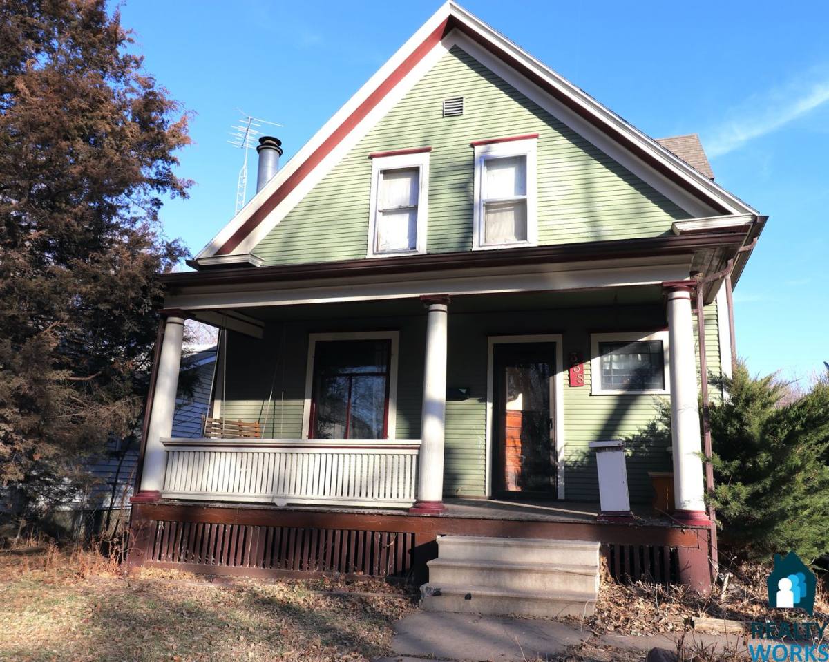 House for rent at 338 S 25th St, Lincoln, NE 68502