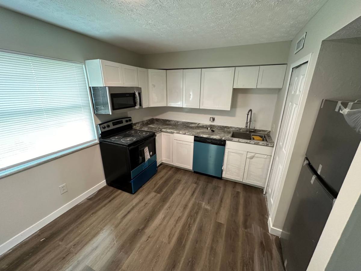 Apartment for rent at 412 E 20th Ave, Columbus, OH 43202