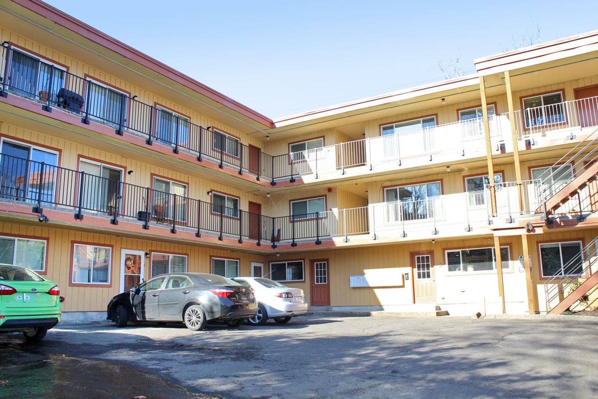 Apartment for rent at 930 SW Gibbs St, Portland, OR 97239