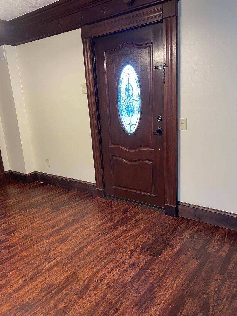 House for rent at 185 Market St, Cortland, OH 44410