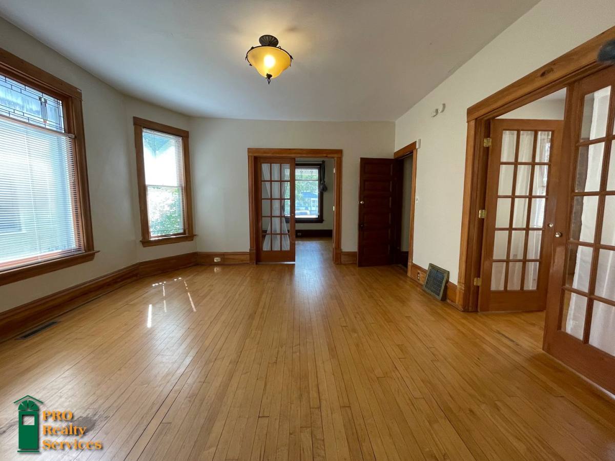 Townhouse for rent at 2005 Taylor St NE, Minneapolis, MN 55418