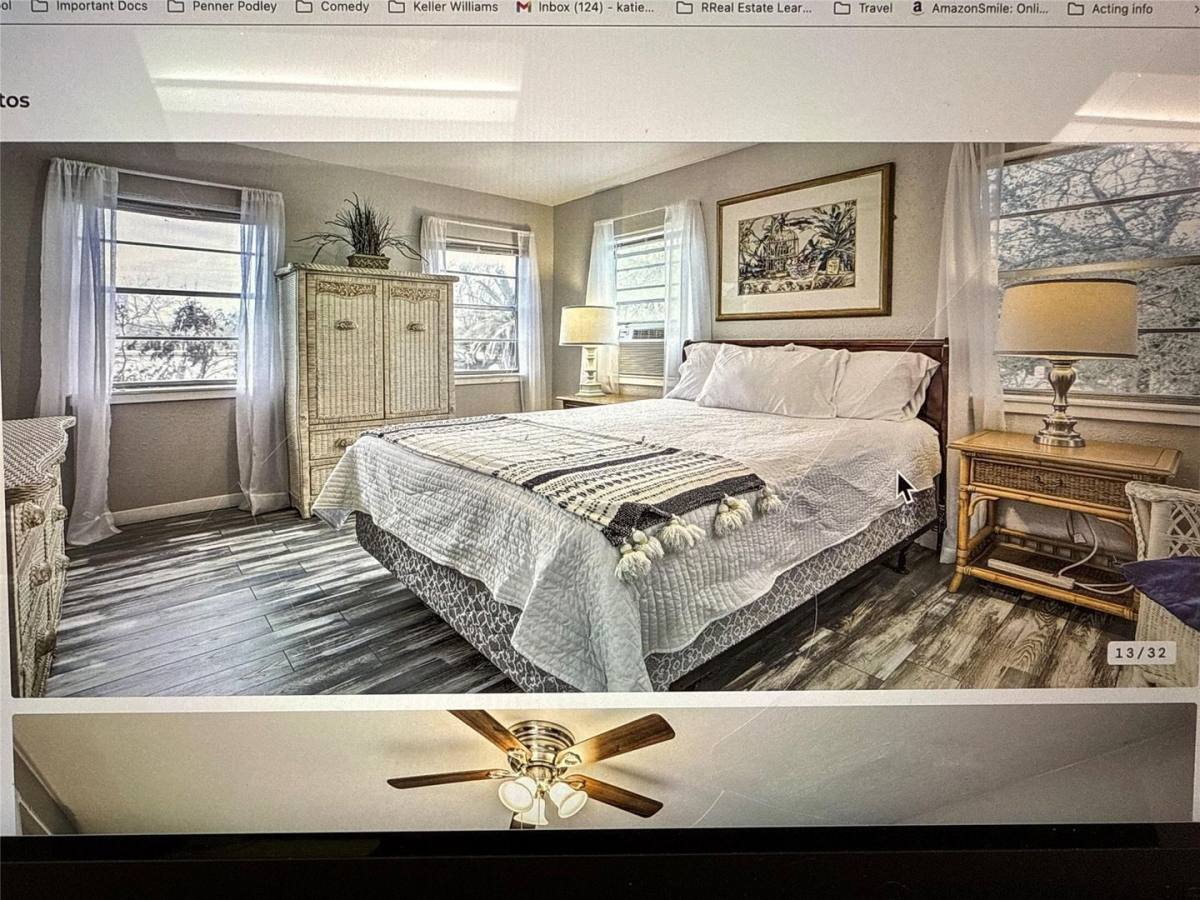 Apartment for rent at 120 5th St, Dickinson, TX 77539