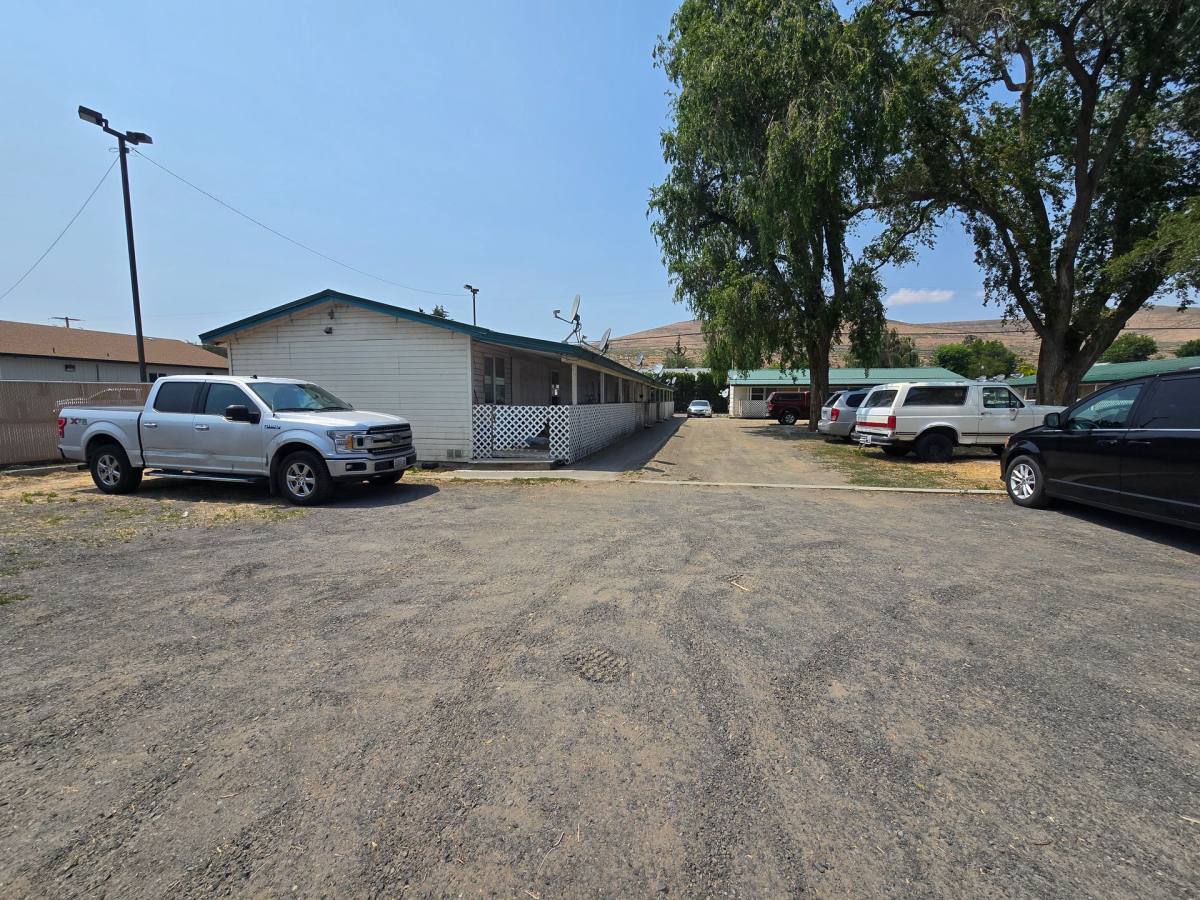 Apartment for rent at 1411 Basin St SW #7, Ephrata, WA 98823