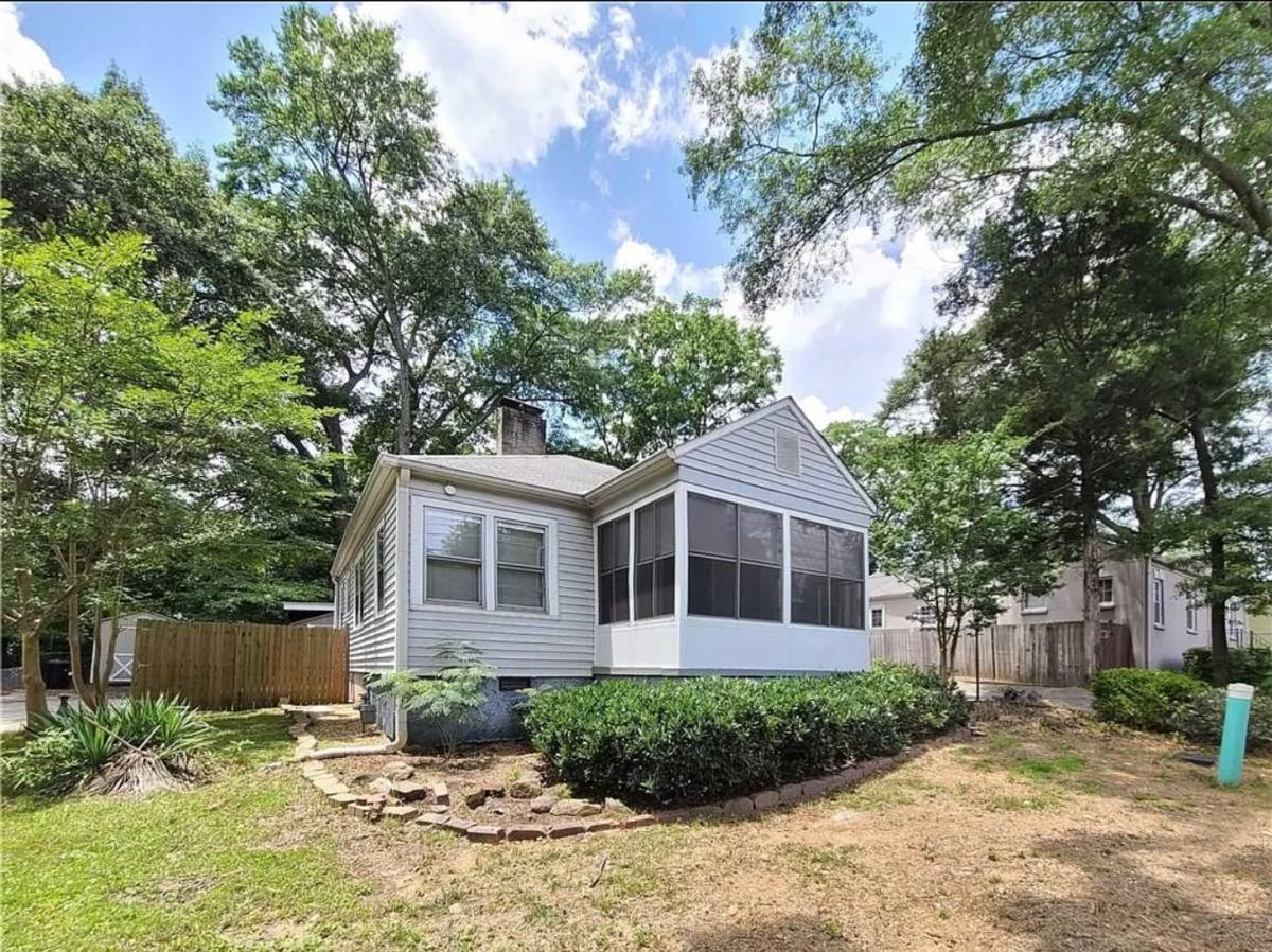 House for rent at 252 Fairground St SE, Marietta, GA 30060