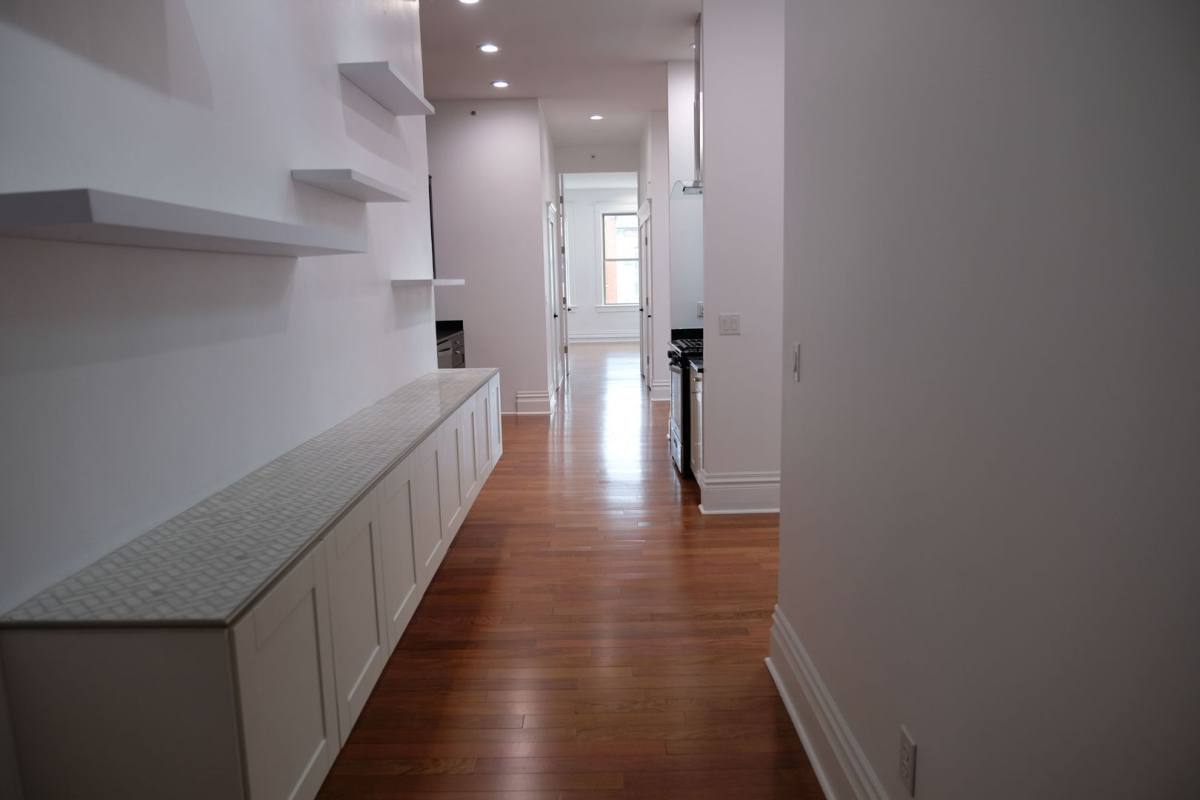 Apartment for rent at 176 Front St, Marietta, OH 45750