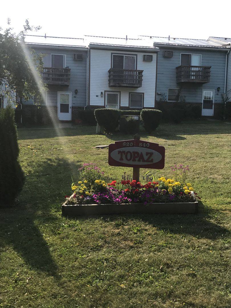 Townhouse for rent at 820 - 840 Southgate Dr, State College, PA 16801