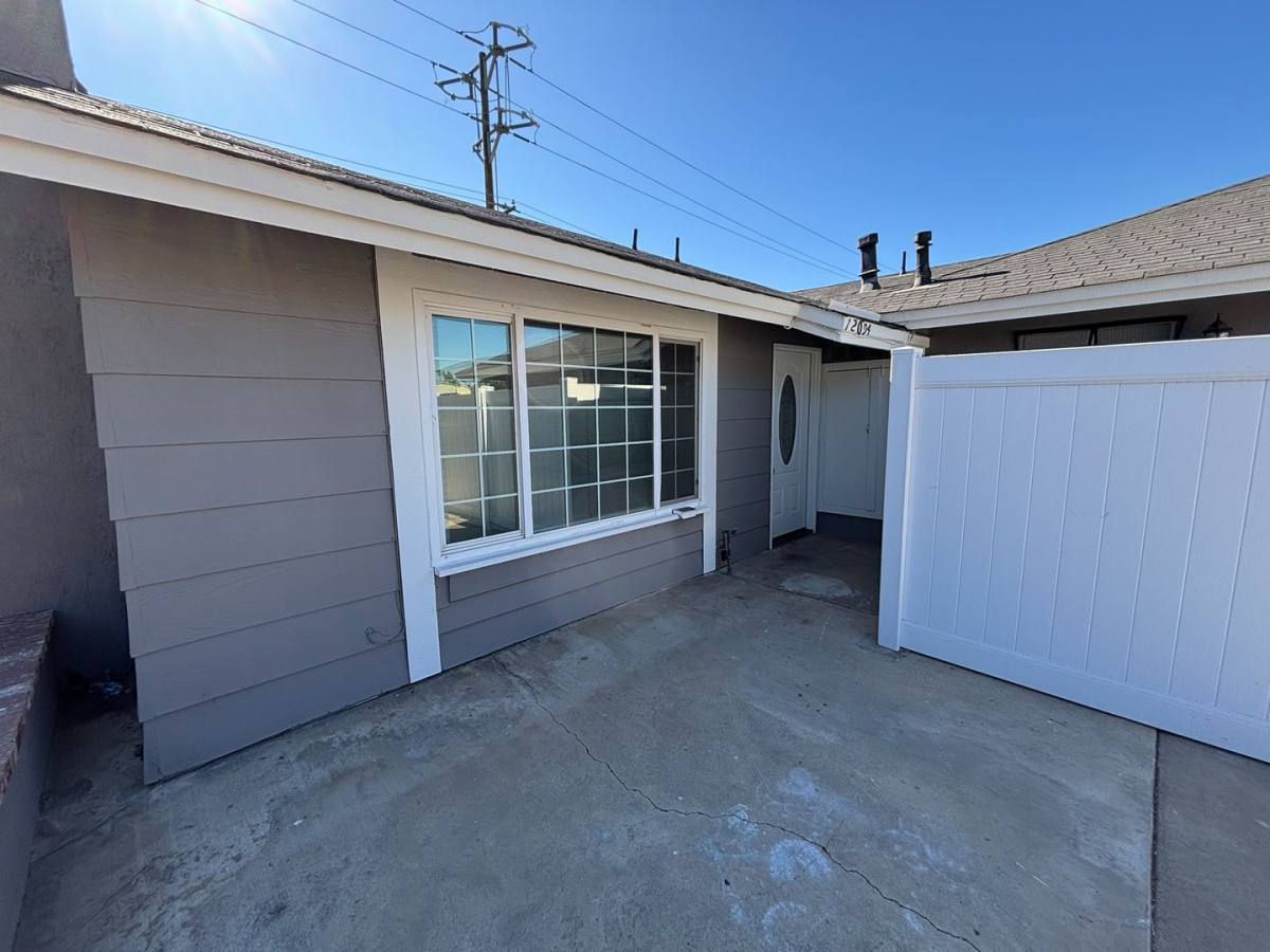 Apartment for rent at 12094 Coachman Lane, Moreno Valley, CA 92557